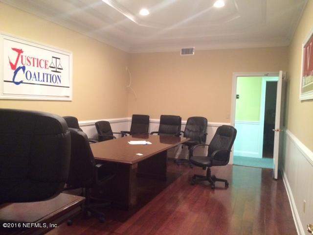 5215 HIGHWAY AVE, Jacksonville, FL 32254