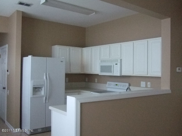7478 SCARLET IBIS LN, Jacksonville, FL 32256