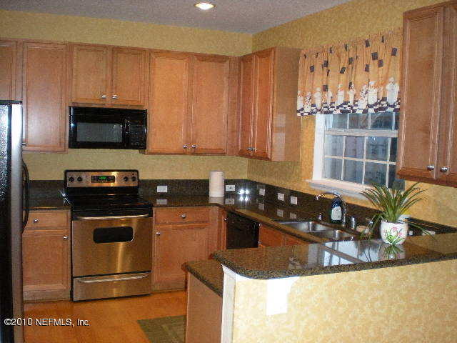 11083 TURNBRIDGE DR, Jacksonville, FL 32256