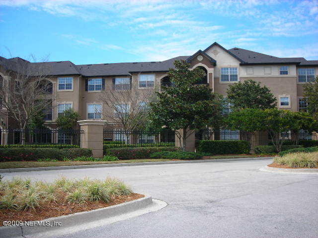 10961 BURNT MILL RD, Jacksonville, FL 32256