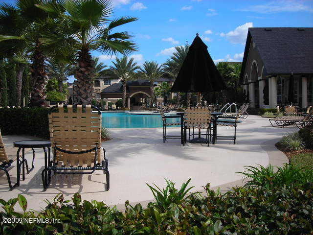 10961 BURNT MILL RD, Jacksonville, FL 32256