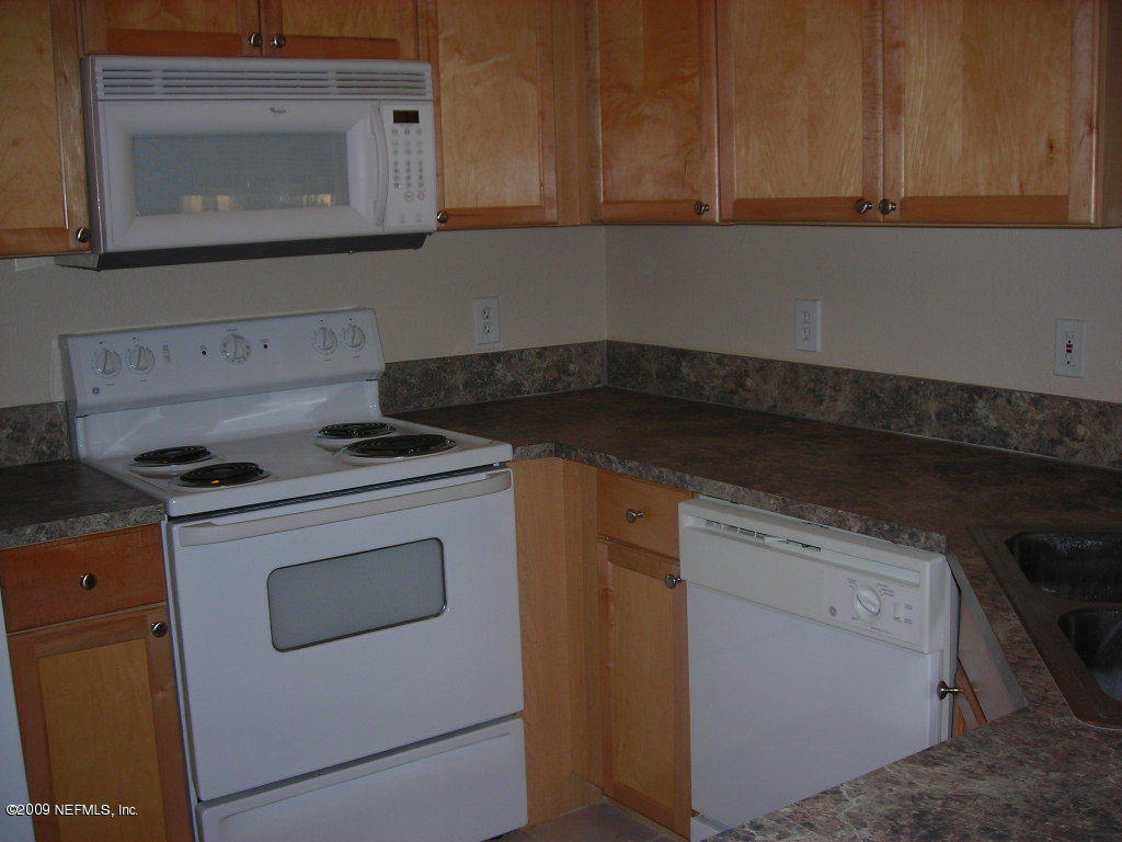 10961 BURNT MILL RD, Jacksonville, FL 32256