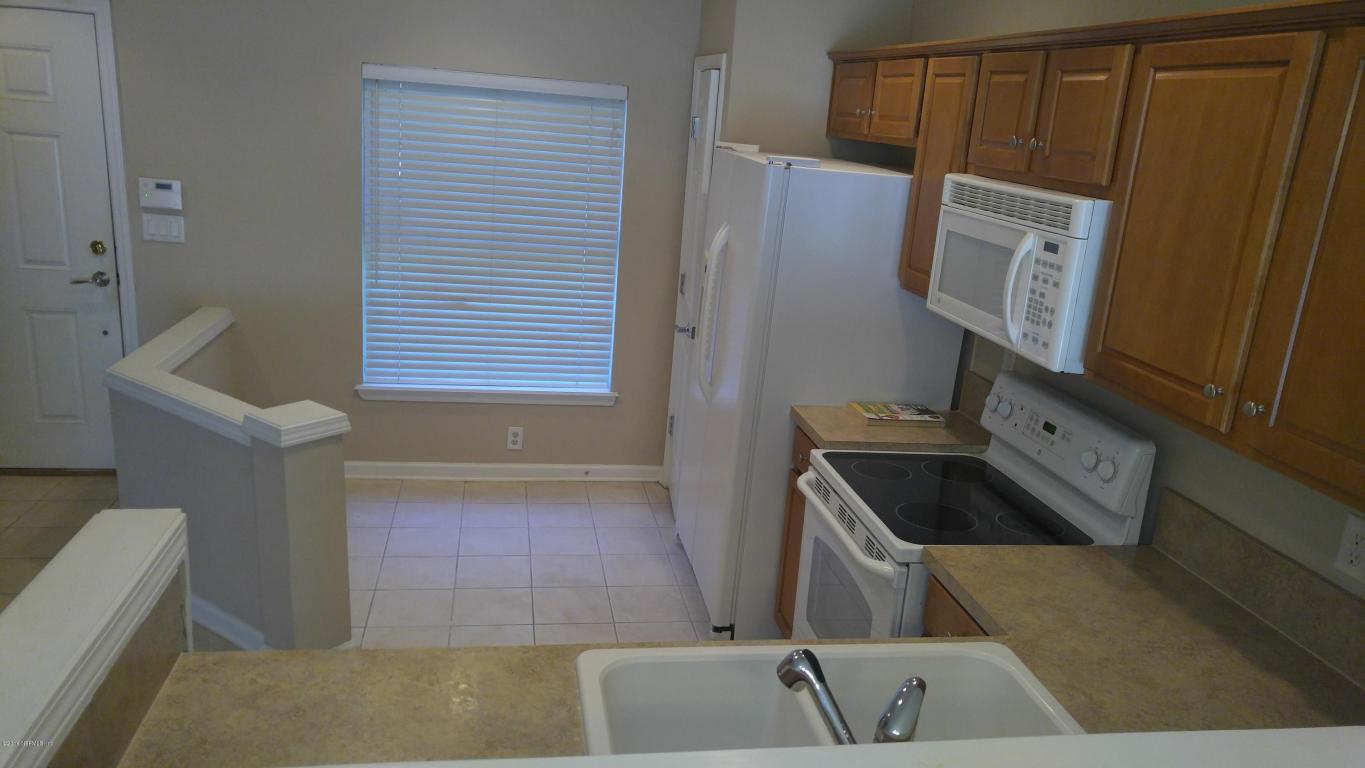 8093 SUMMERSIDE CIR, Jacksonville, FL 32256