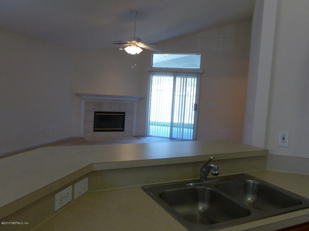 5391 HIDDEN GARDENS DR, Jacksonville, FL 32258