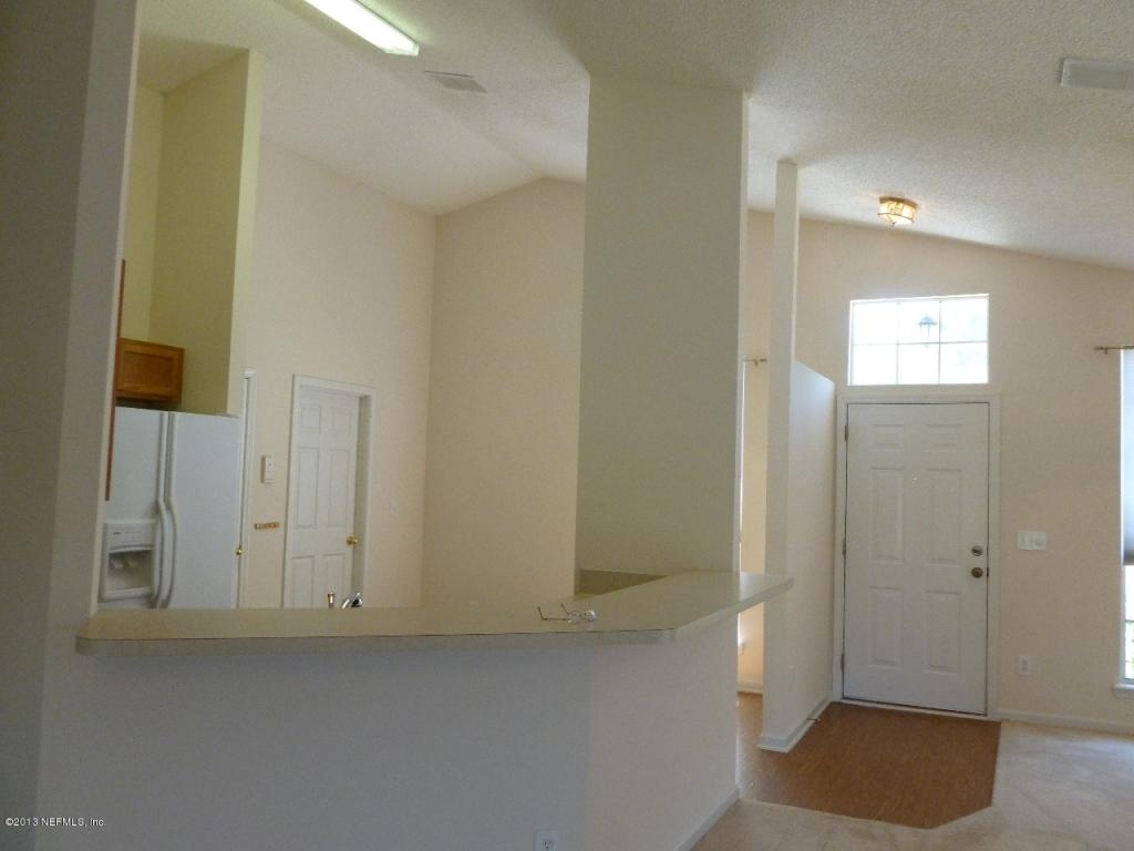 5391 HIDDEN GARDENS DR, Jacksonville, FL 32258