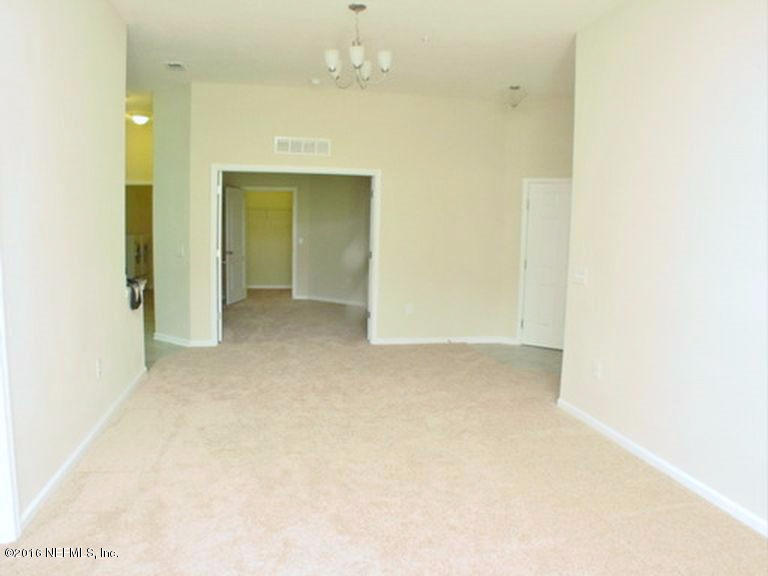 201 LARKIN PL, St Johns, FL 32259