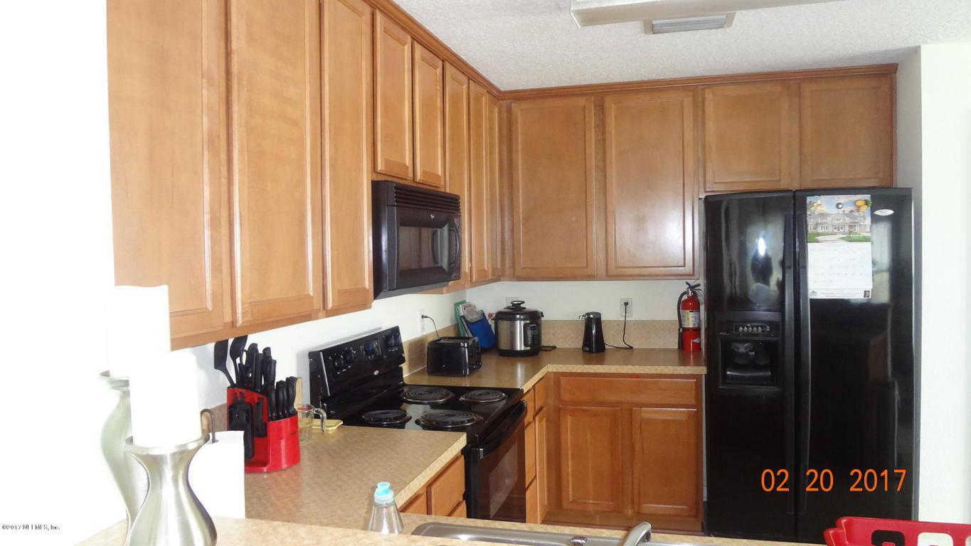 811 BLACK CHERRY DR South, St Johns, FL 32259
