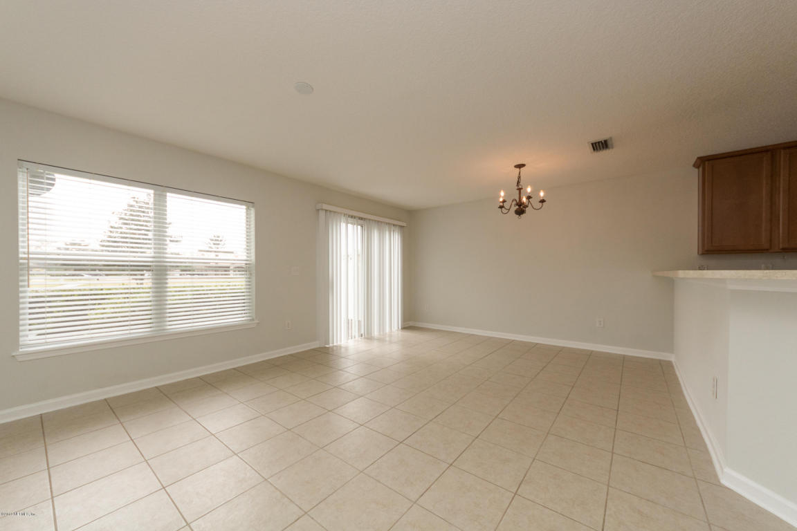 403Walnut Dr, St Johns, FL 32259