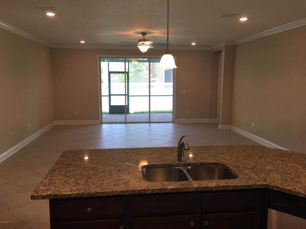 376 GRANT LOGAN DR, St Johns, FL 32259