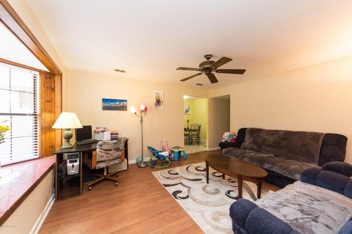 7204 N Stonehurst Rd, Jacksonville, FL 32277