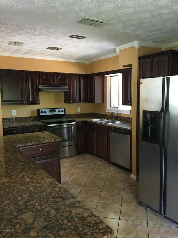 5843 GUMWOOD DR, Jacksonville, FL 32277