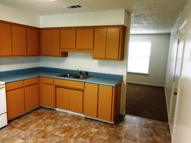 3009 Pontiac, Tallahassee, FL 32301