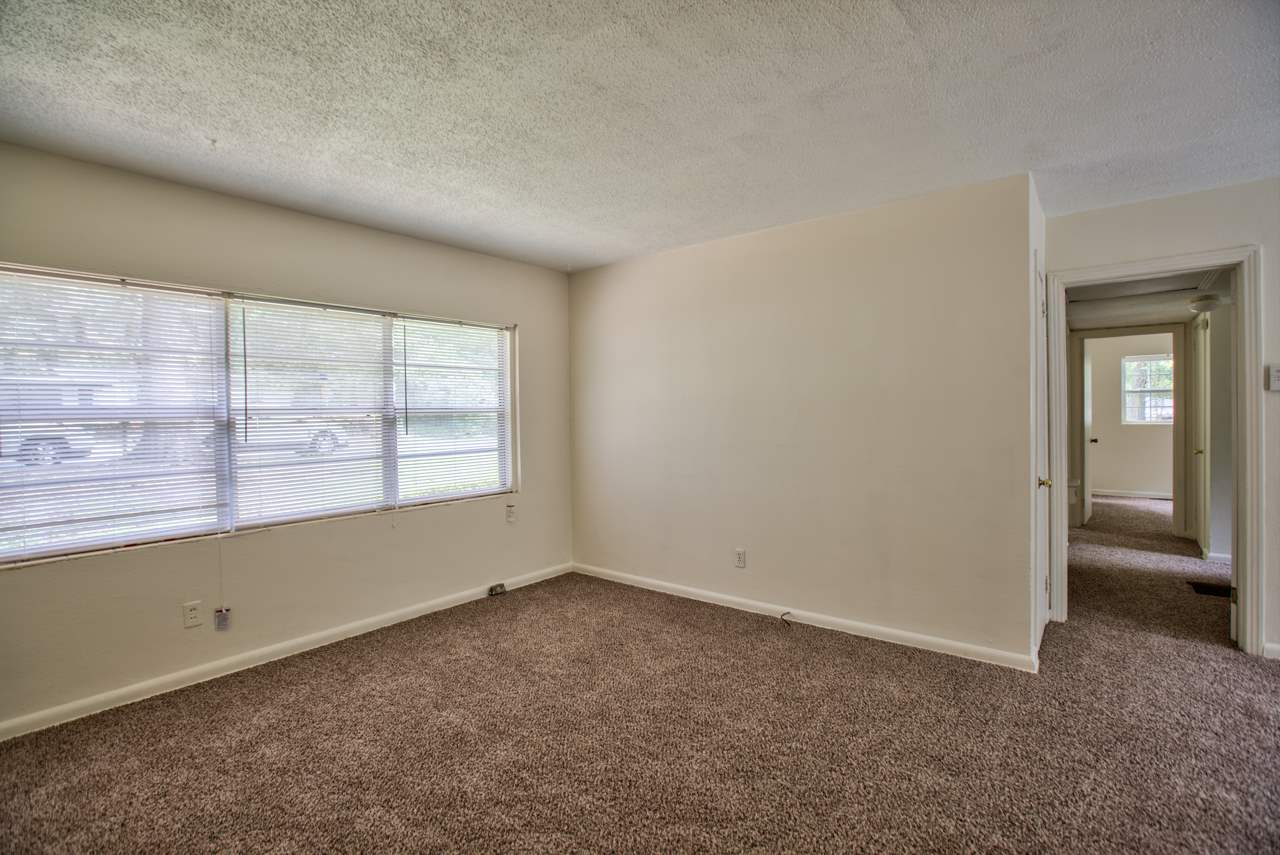2410 Pontiac, Tallahassee, FL 32301