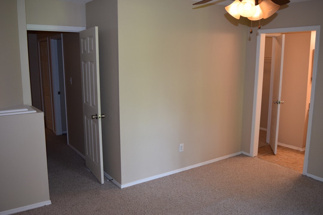 1590 THREE LANTERN LN, Tallahassee, FL 32301