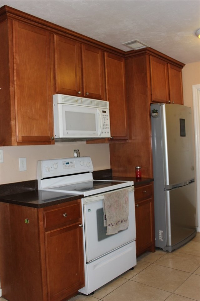5881 Cypress Cir, Tallahassee, FL 32303