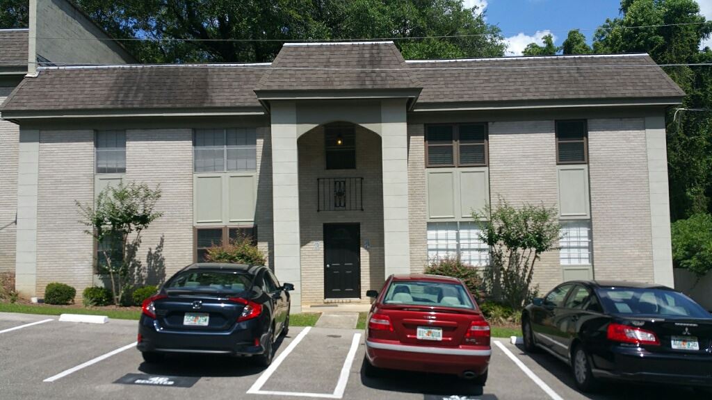 1951 N MERIDIAN RD, Tallahassee, FL 32303