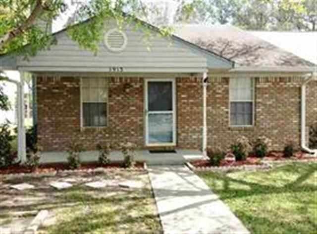 1913 GINA DR, Tallahassee, FL 32303