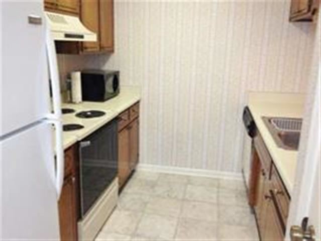 1913 GINA DR, Tallahassee, FL 32303