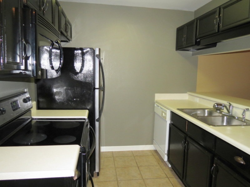 2738 W Tharpe, Tallahassee, FL 32303