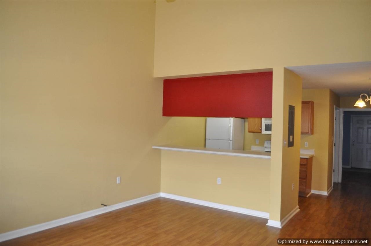 2738 W Tharpe, Tallahassee, FL 32303