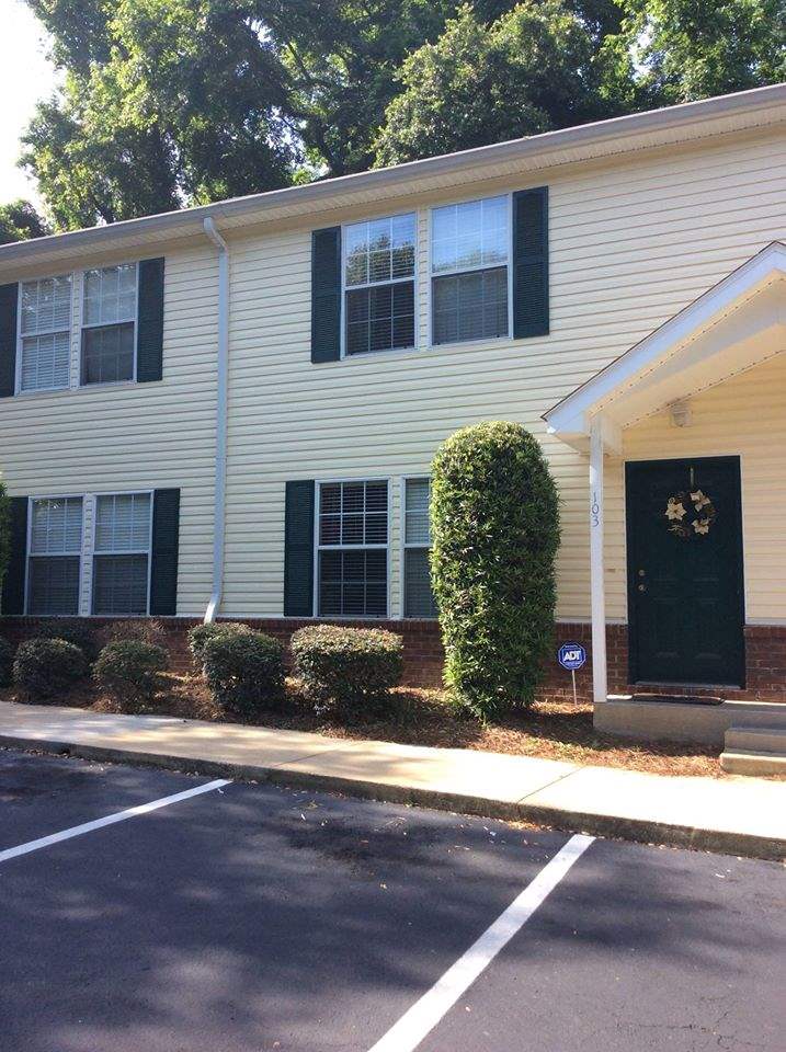 2520 Graves, Tallahassee, FL 32303