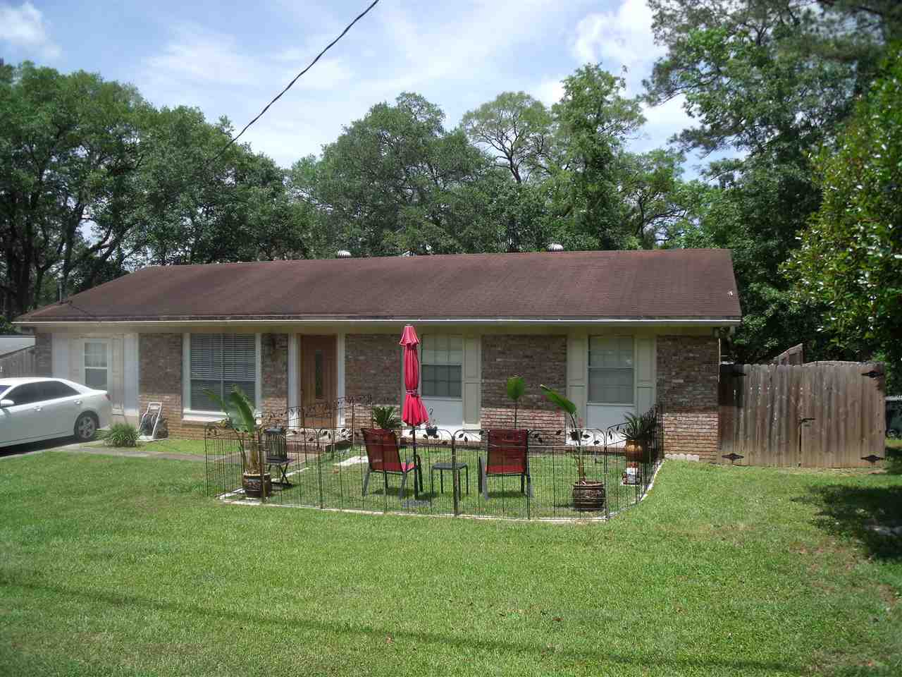 1832 Doric, Tallahassee, FL 32303