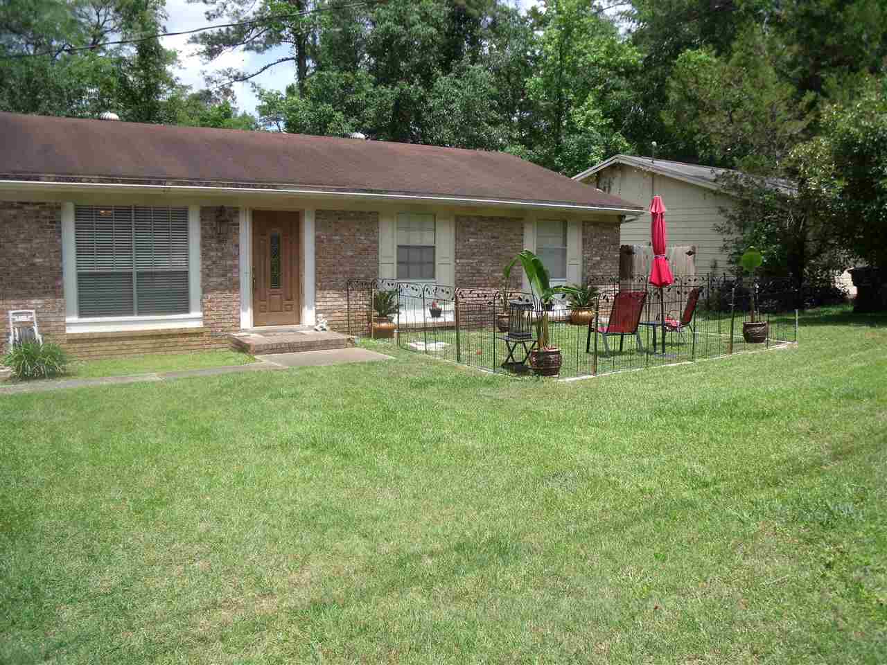 1832 Doric, Tallahassee, FL 32303