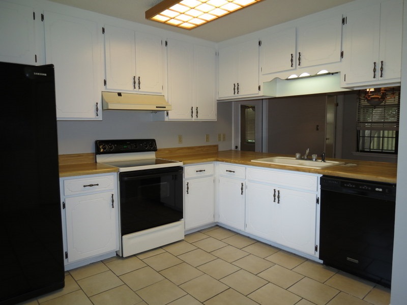 3718 Caracus, Tallahassee, FL 32303