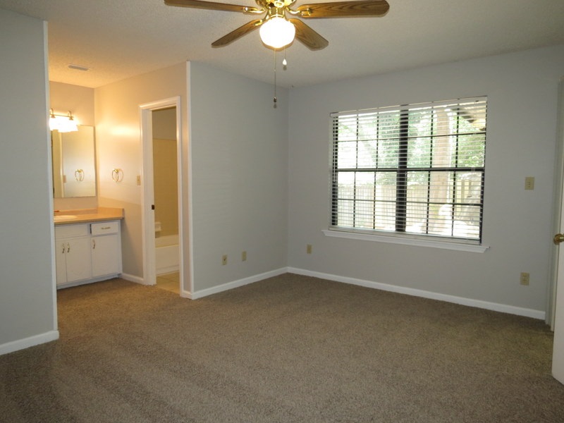 3718 Caracus, Tallahassee, FL 32303