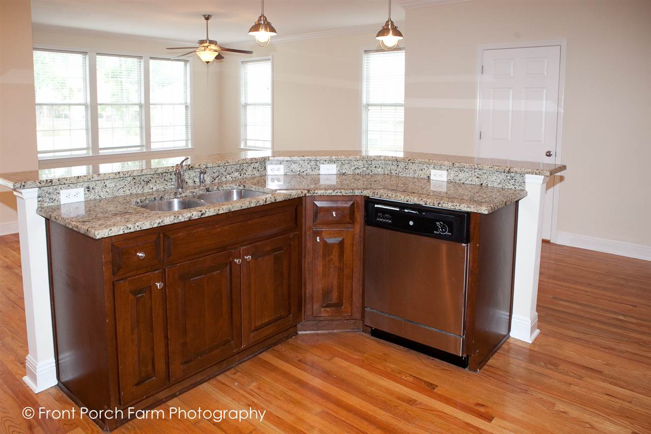 1720 Summer Meadow, Tallahassee, FL 32303