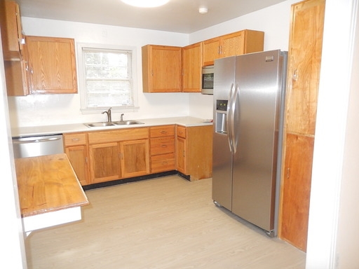 1637 Atkamire Dr., Tallahassee, FL 32304