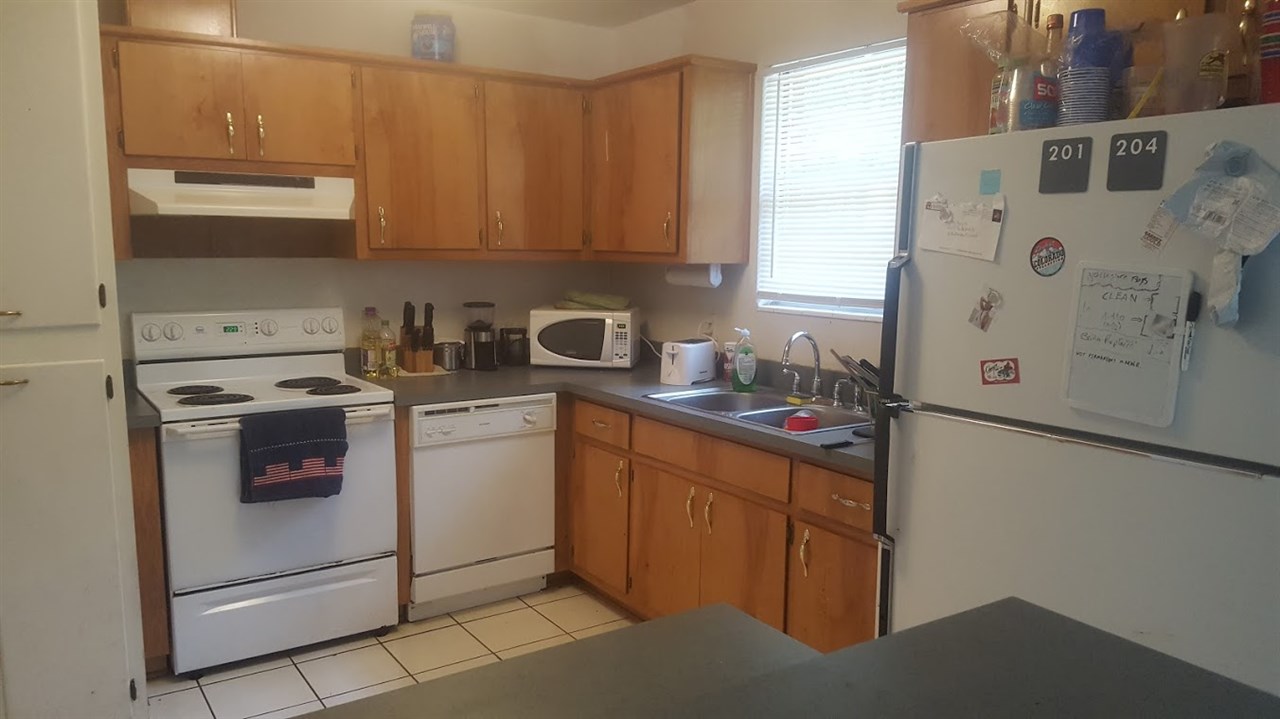 2337 YORKSHIRE DR, Tallahassee, FL 32304