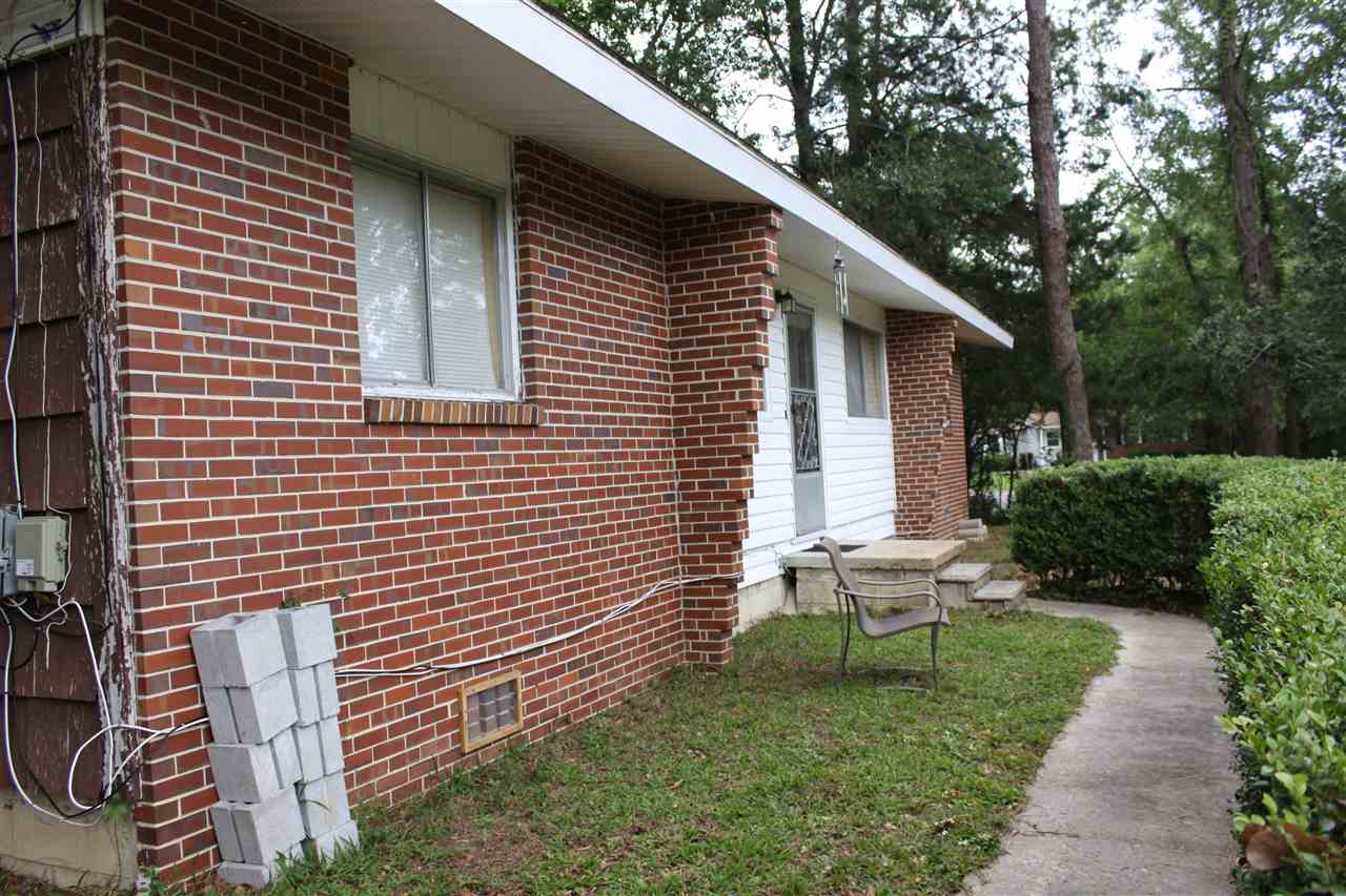 2202 Oxford, Tallahassee, FL 32304