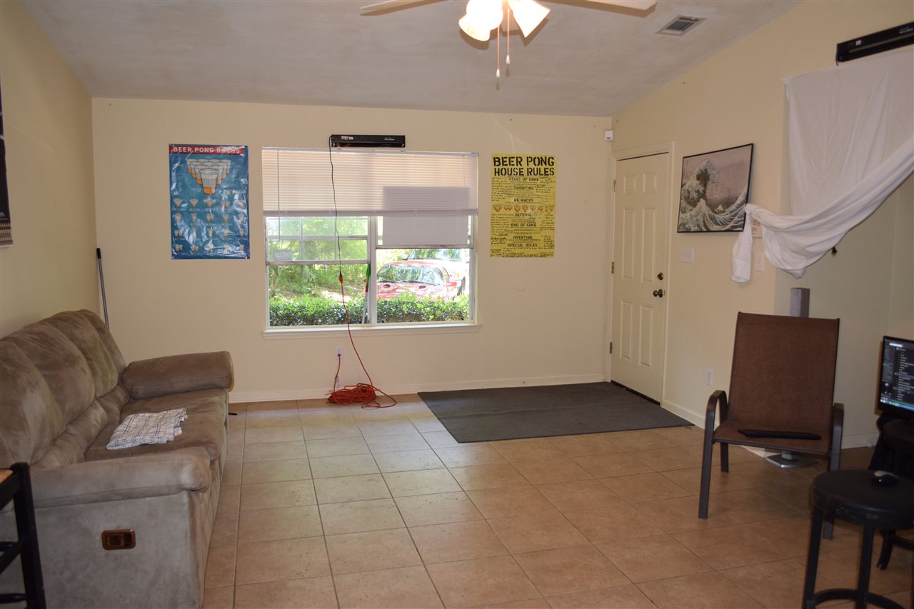 2400 Poco, Tallahassee, FL 32304