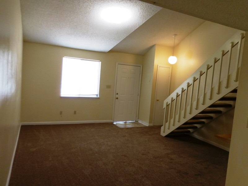 2478-C Talco Hills, Tallahassee, FL 32304