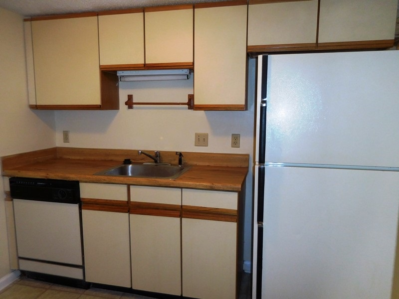 2478-C Talco Hills, Tallahassee, FL 32304