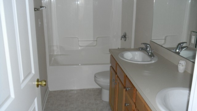 1921 Nena Hills, Tallahassee, FL 32304