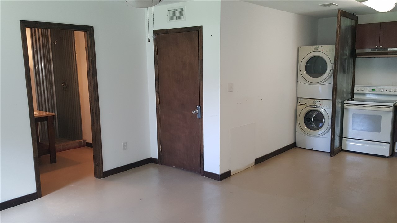 1227 Continental, Tallahassee, FL 32304