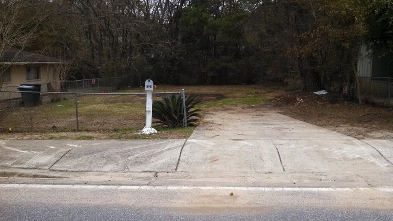 1324 California, Tallahassee, FL 32304