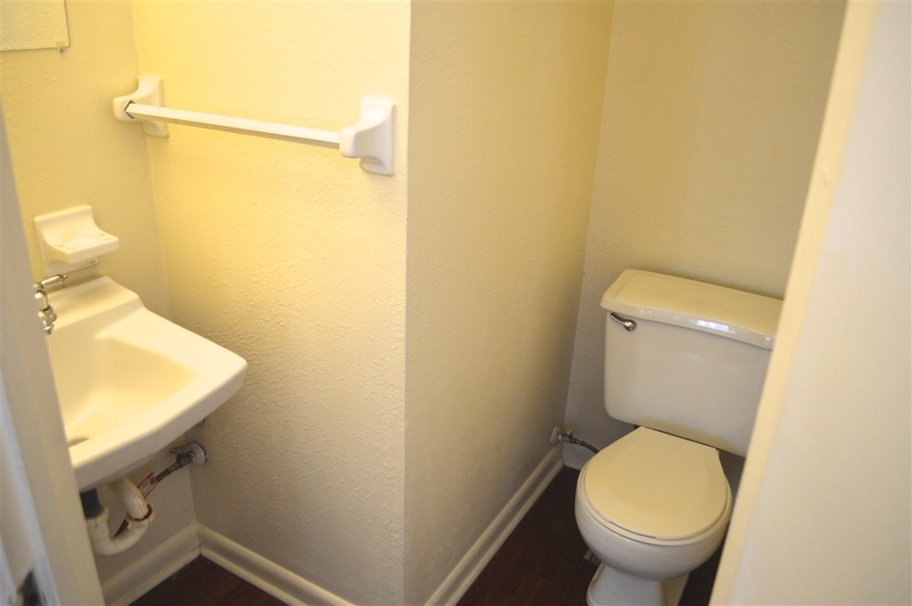 2325 W Pensacola, Tallahassee, FL 32304