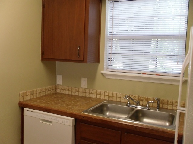 3236 Nekoma, Tallahassee, FL 32304