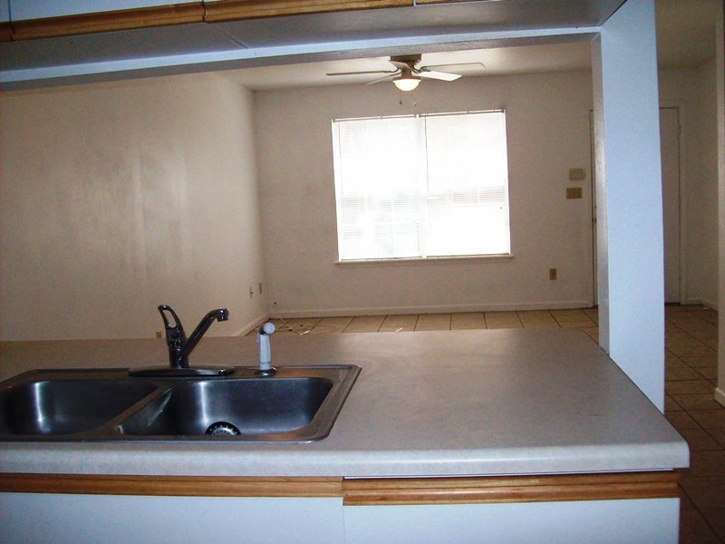 2669 Tess, Tallahassee, FL 32304