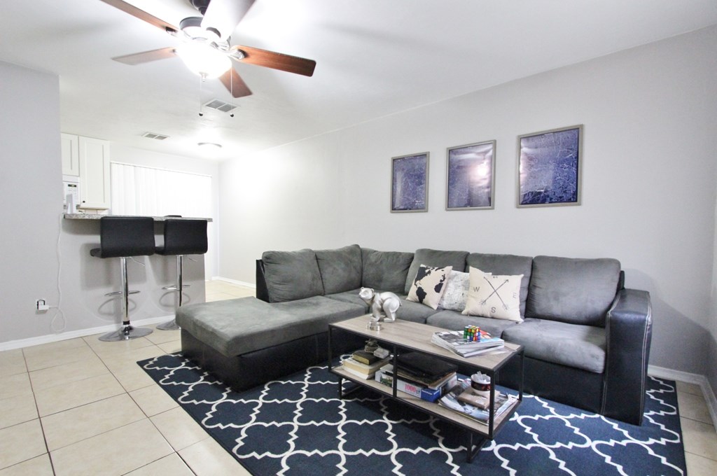 1232 Continental, Tallahassee, FL 32304