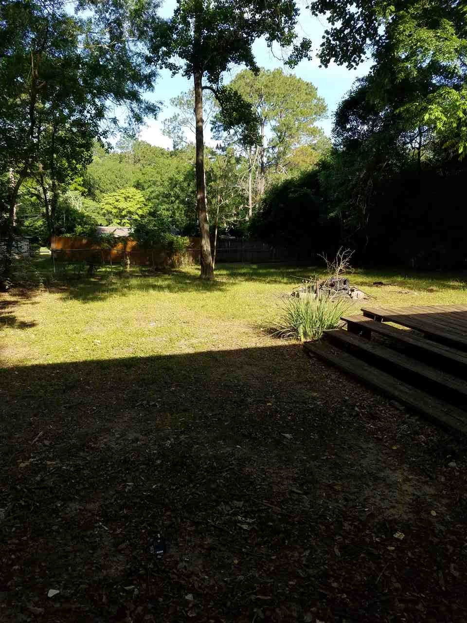 810 S Lipona, Tallahassee, FL 32304