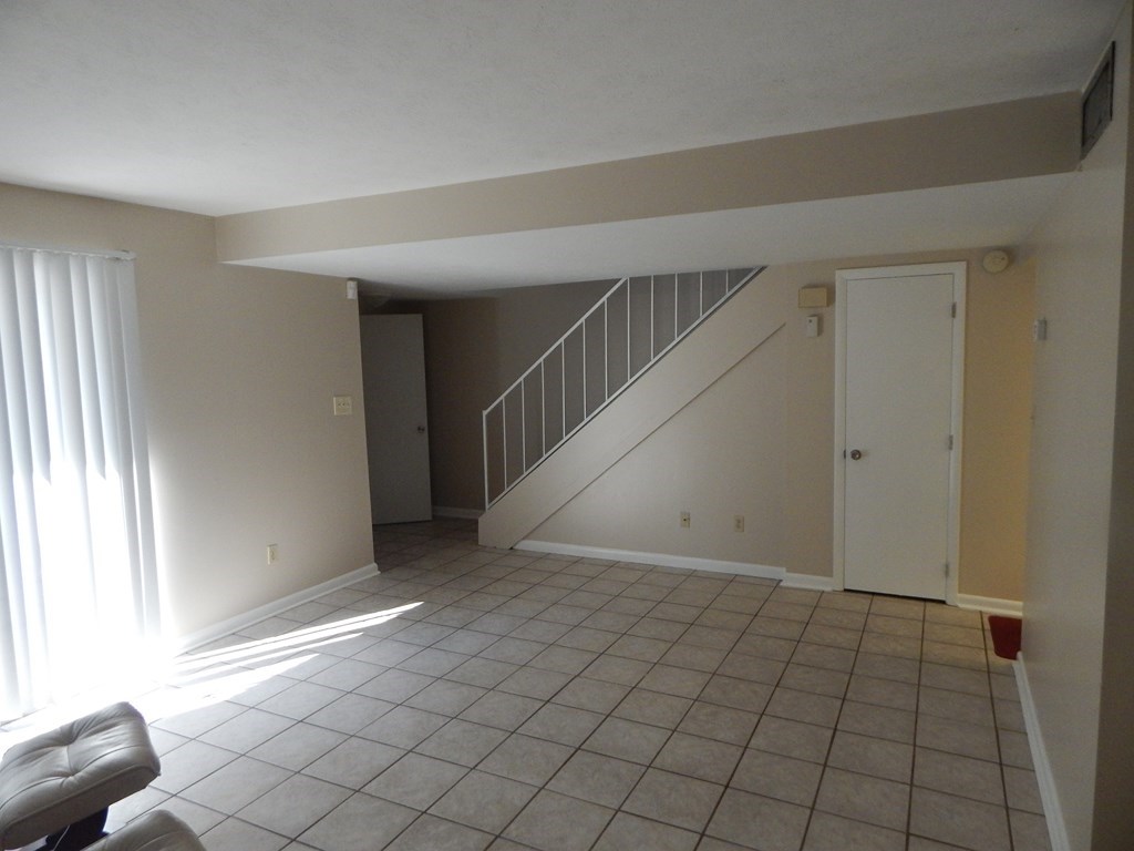 502 WESTWOOD DR, Tallahassee, FL 32304