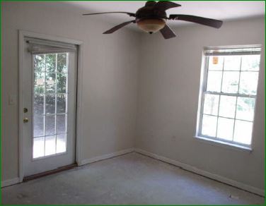 4910 Poinsetta AveTallahassee, FL, 32305Leon County