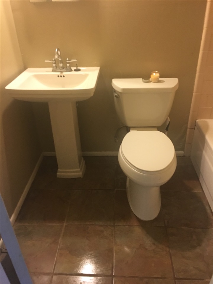 925 Spottswood, Tallahassee, FL 32308