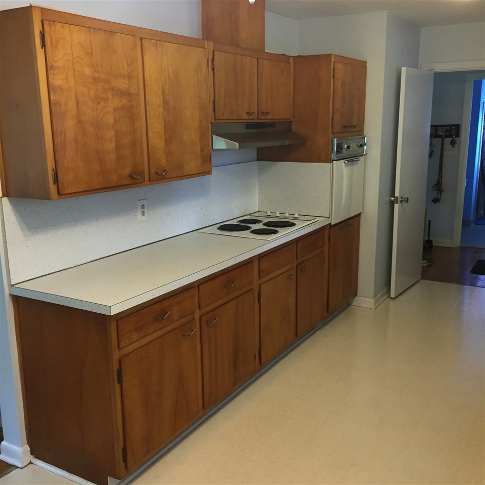 1725 Dora, Tallahassee, FL 32308