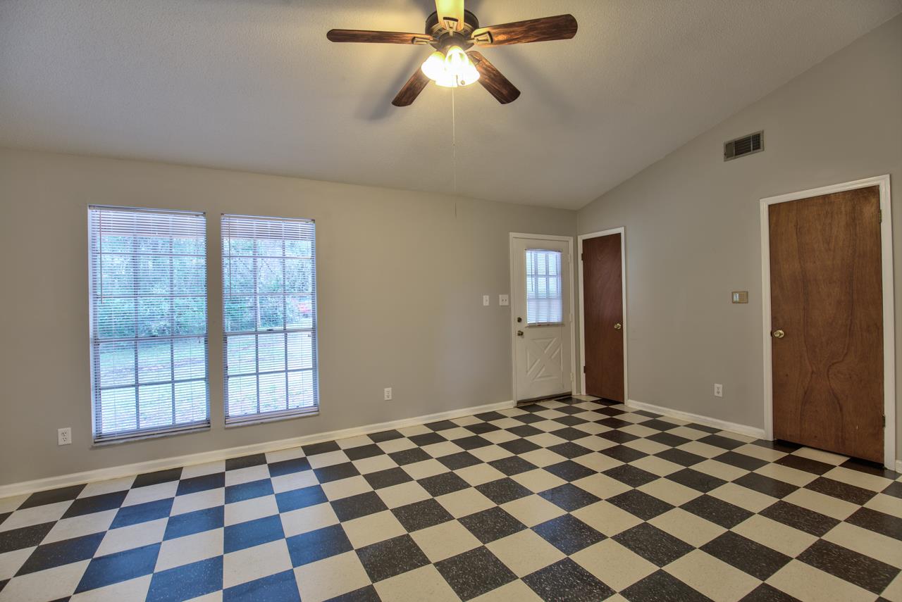 14320 Mahan, Tallahassee, FL 32309