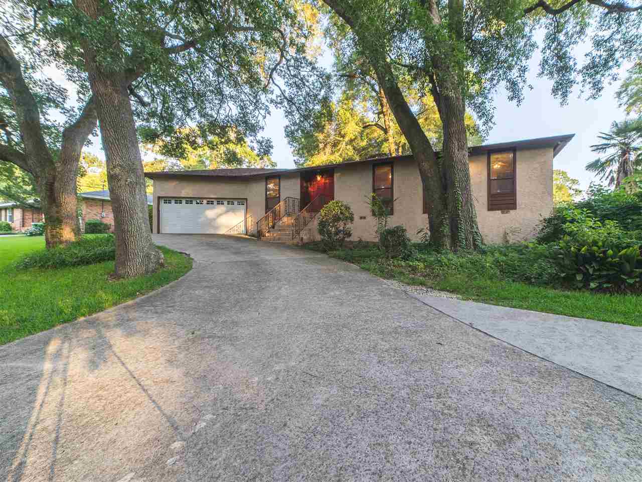 4907 Lester, Tallahassee, FL 32317